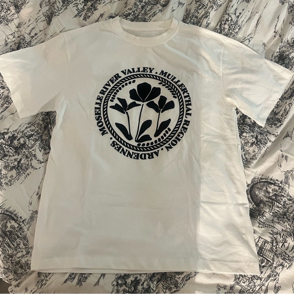 River Island White Graphic T-Shirt with Black Felt